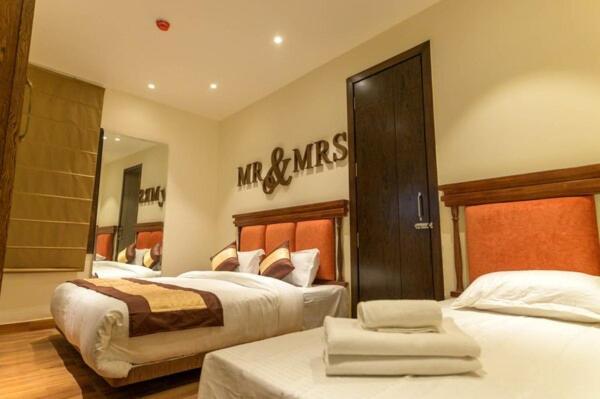 Stamps Golden Lagoon By Eight Continents - Opposite To Golden Temple Hotel Amritsar